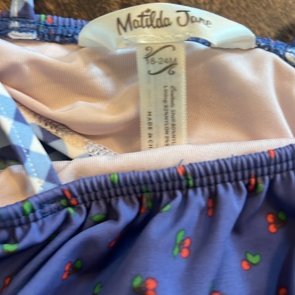 Adorable Matilda Jane swimsuit - Picture 2 of 2